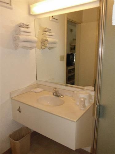 Отель New Philadelphia Inn