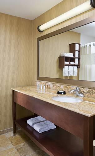 Отель Hampton Inn Youngstown Boardman