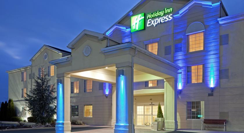 Отель Holiday Inn Express Hotel & Suites Reading