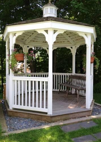 Отель The Stowe Inn and Tavern