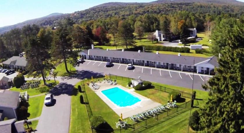 Отель Stowe Motel & Snowdrift