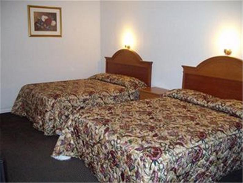 Отель Americas Best Value Inn Chickasha