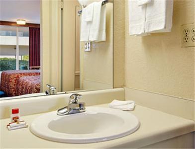 Отель Super 8 Oklahoma Frontier City