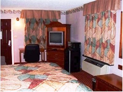 Отель Green Country Inn