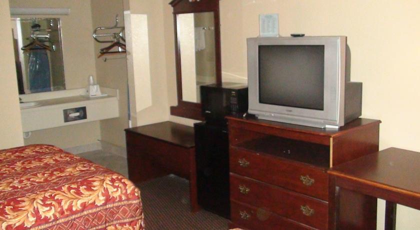 Отель Economy Inn