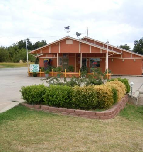 Отель Relax Inn Pauls Valley