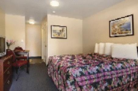 Отель Savannah Suites Savannah