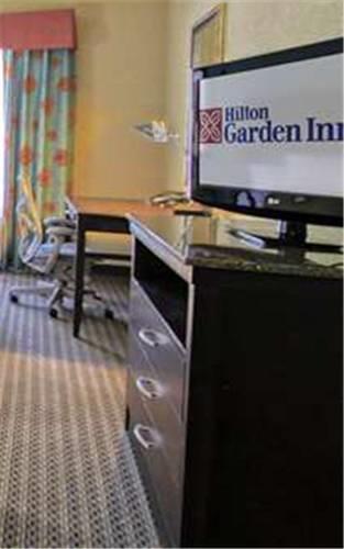 Отель Hilton Garden Inn Midtown Tulsa