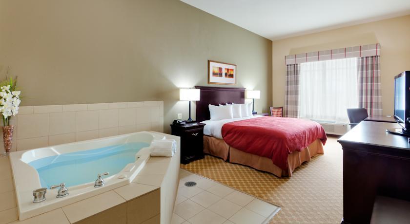 Отель Country Inn and Suites Tulsa