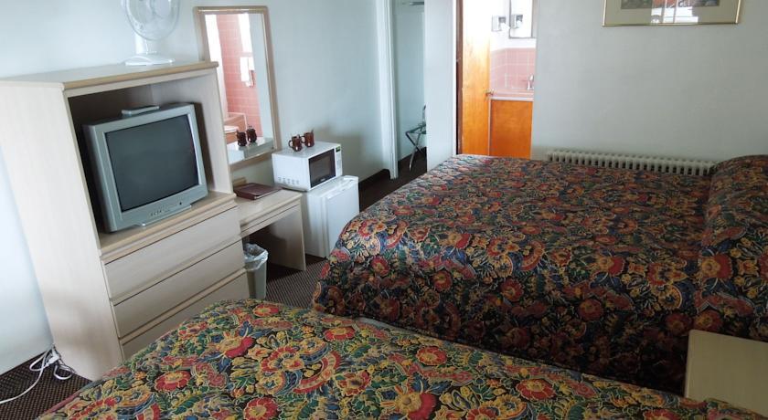 Отель Columbia Inn
