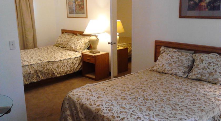 Отель Blue Coast Inn & Suites