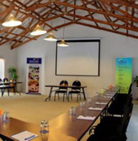 Отель Protea Hotel Outeniqua