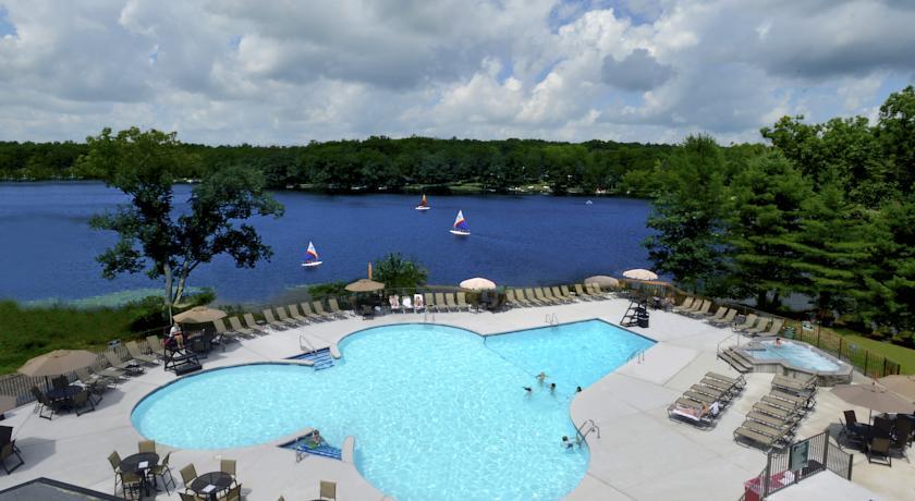 Отель Woodloch Pines Resort