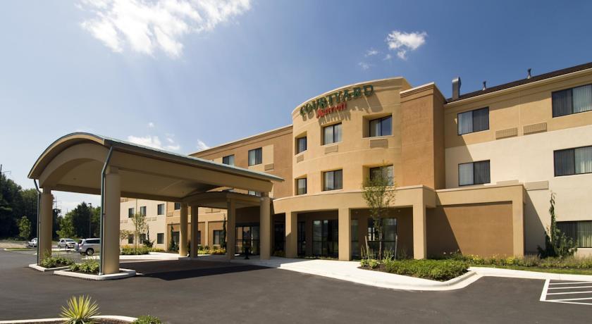 Отель Courtyard Harrisburg West Mechanicsburg