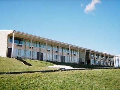 Отель Red Carpet Inn & Suites New Cumberland
