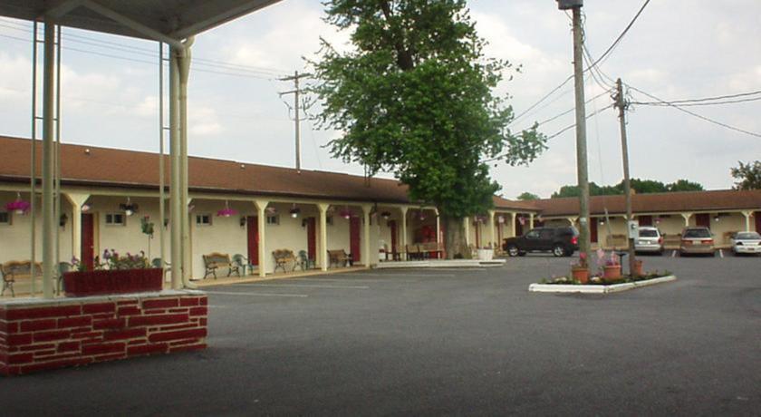 Отель The Hollander Motel