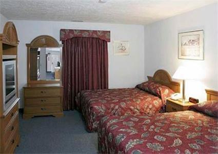 Отель Econo Lodge Inn & Suites White Haven