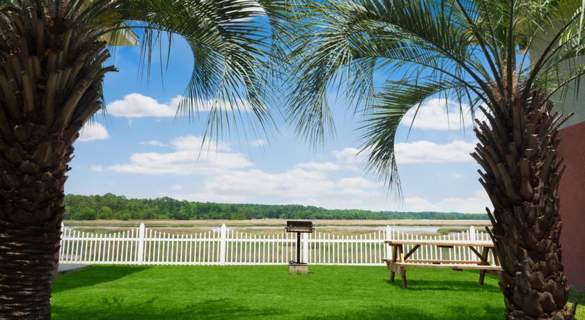 Отель Howard Johnson Beaufort