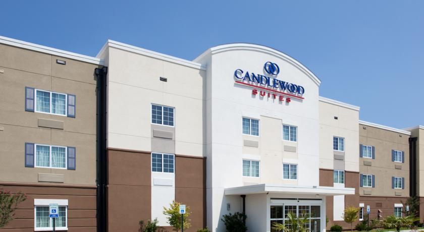 Отель Candlewood Suites Sumter