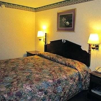 Отель Eagle Inn Sumter