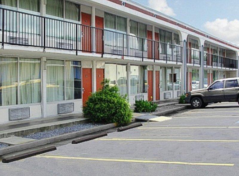 Отель Budget Inn Alcoa