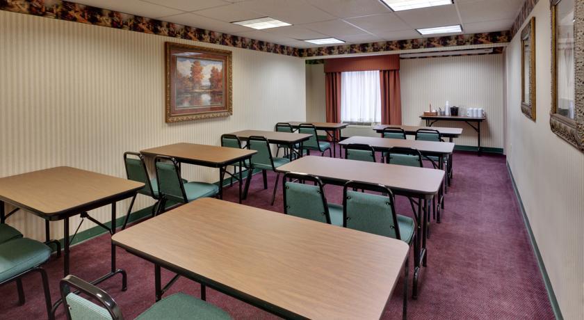 Отель Country Inn and Suites Alcoa