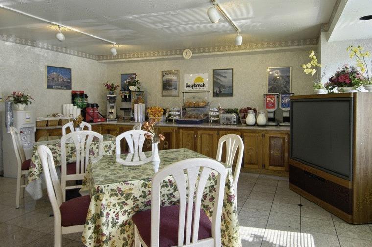 Отель Downtown Monterey Days Inn
