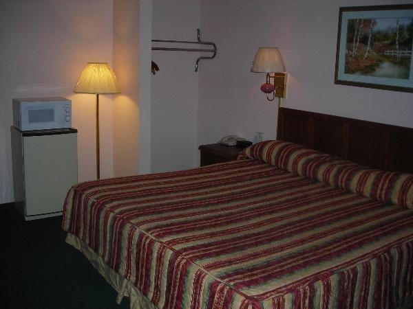 Отель Savannah Lodge