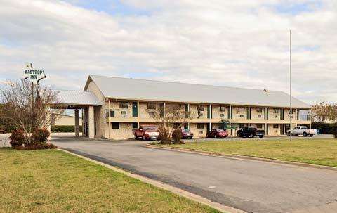 Отель Bastrop Inn