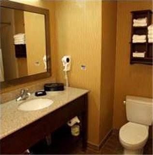 Отель Hampton Inn & Suites Bastrop