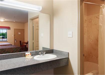 Отель Palace Inn and Suites Baytown
