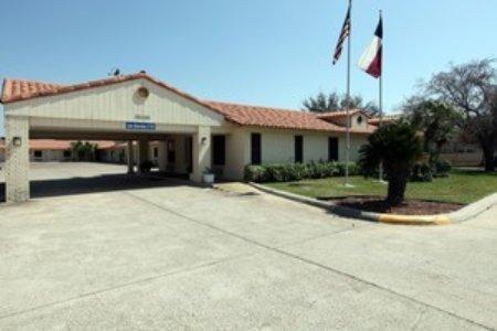 Отель Edinburg Executive Inn