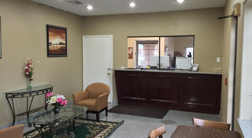 Отель Regency Inn and Suites Galena Park