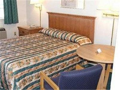 Отель Regency Inn Hondo