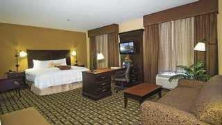 Отель Hampton Inn & Suites Palestine