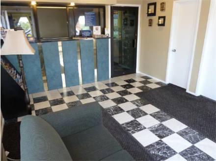Отель Americas Best Value Inn Red Oak