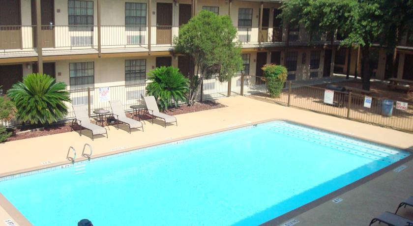 Days Inn San Antonio