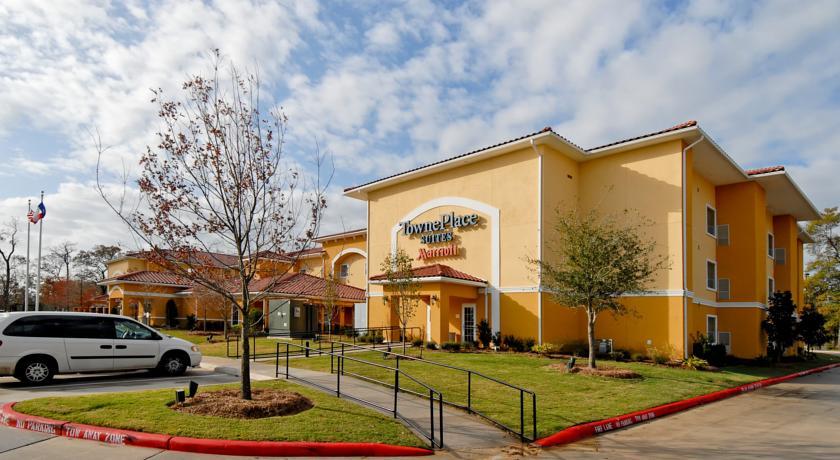 Отель TownePlace Suites Houston The Woodlands