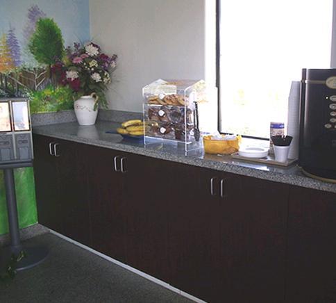Отель Scottish Inn and Suites Highway Six South