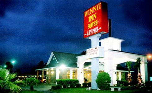 Отель Winnie Inn and Suites