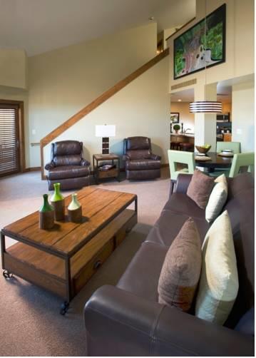 Sundial Lodge