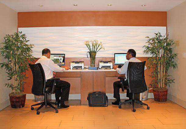 Отель SpringHill Suites Fairfax Fair Oaks