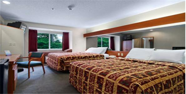Отель Microtel Inn & Suites Newport News