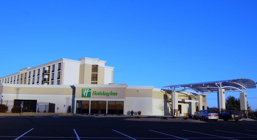 Отель Hotel Staunton Golf & Conference Center