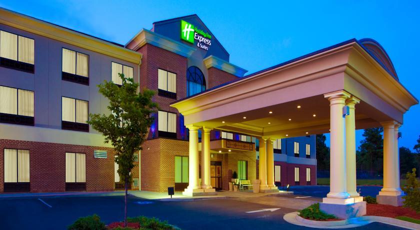 Отель Holiday Inn Express Hotel & Suites Tappahannock
