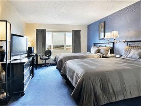 Отель FairBridge Inn Express