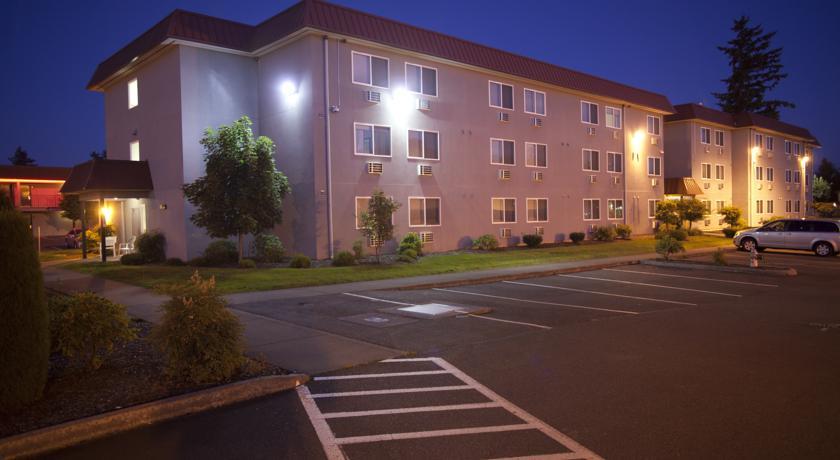 Отель King Oscar Motel and Convention Center