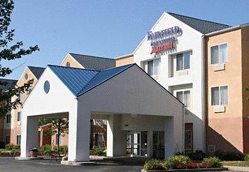 Отель Fairfield Inn and Suites Beloit