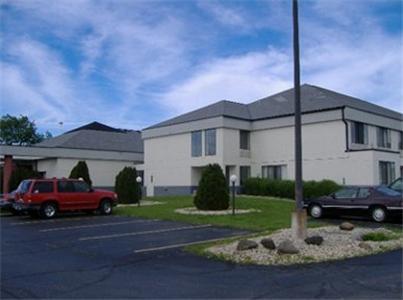 Отель Americas Best Value-Courtyard Inn