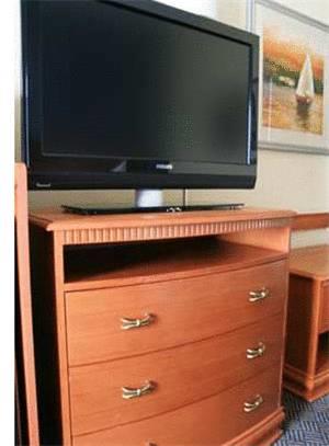 Отель Hampton Inn Evanston